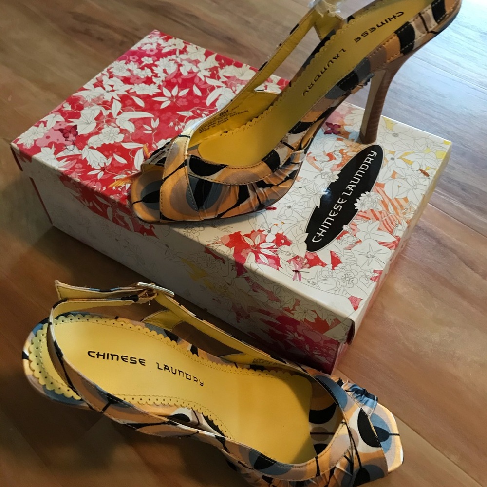 New in box Chinese Laundry crazy colorful heels!